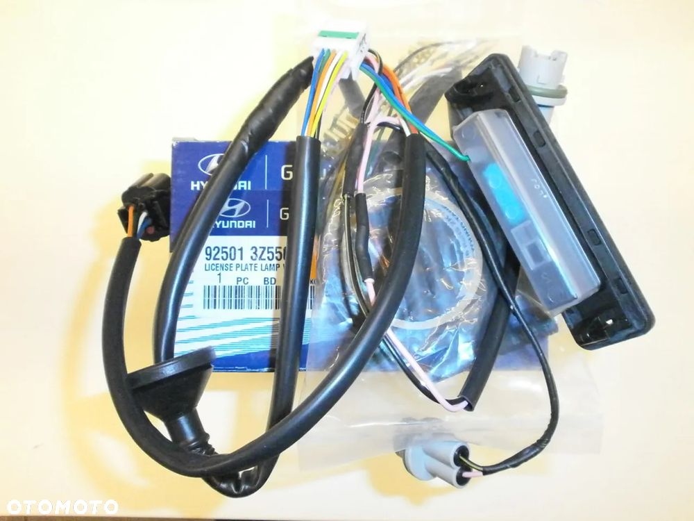 KLAMKA PRZYCISK otwierania bagażnika zestaw naprawczy HYUNDAI i40 KOMBI nr kat 925013Z550 - 1