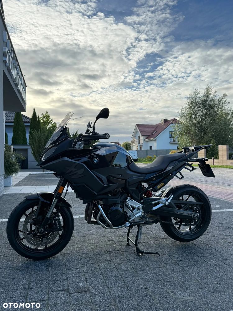 BMW XR - 7