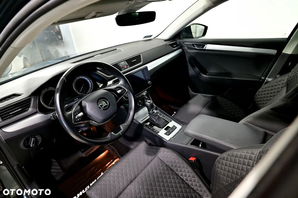 Skoda Superb 2.0 TDI SCR Ambition DSG - 10