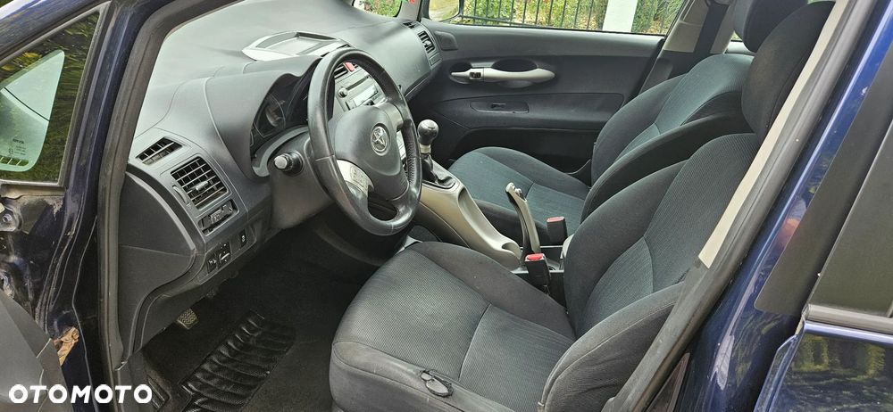 Toyota Auris 1.4 VVT-i Luna - 6