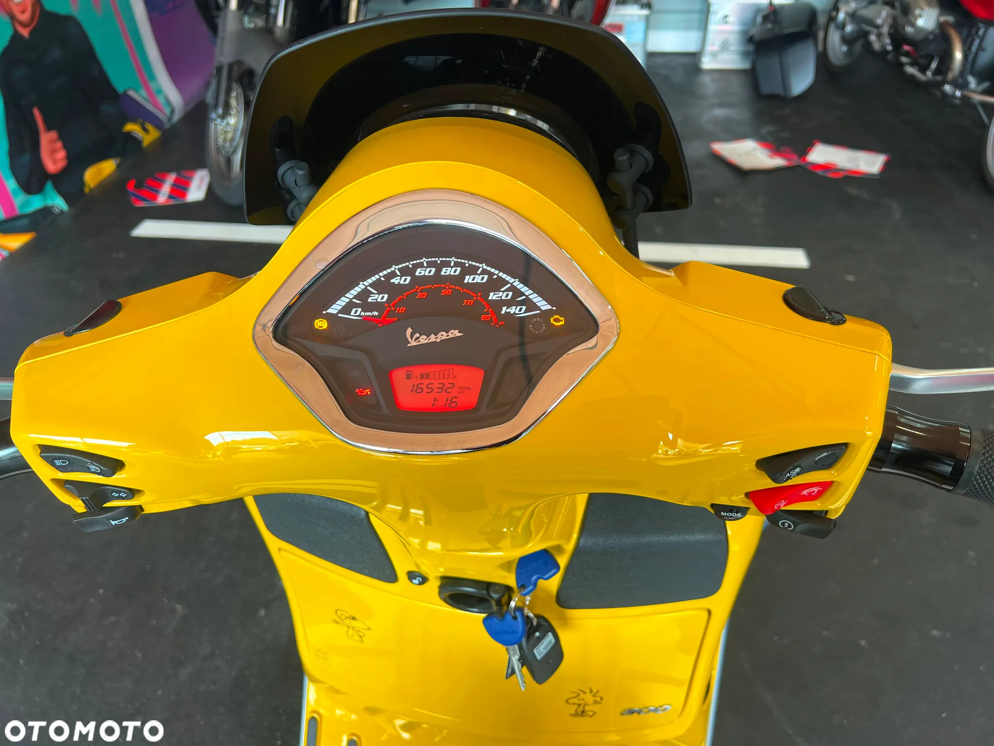 Piaggio Vespa - 16