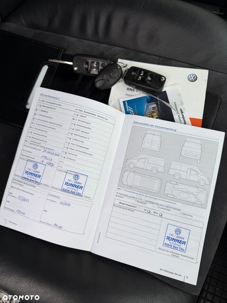 Volkswagen Multivan - 36