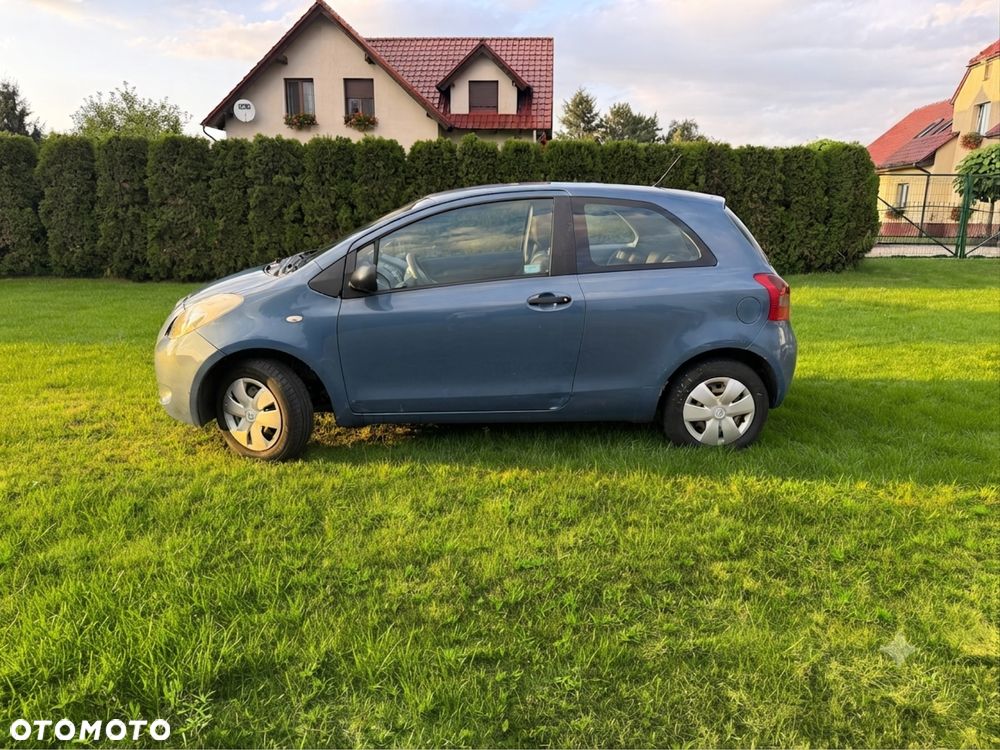 Toyota Yaris - 2
