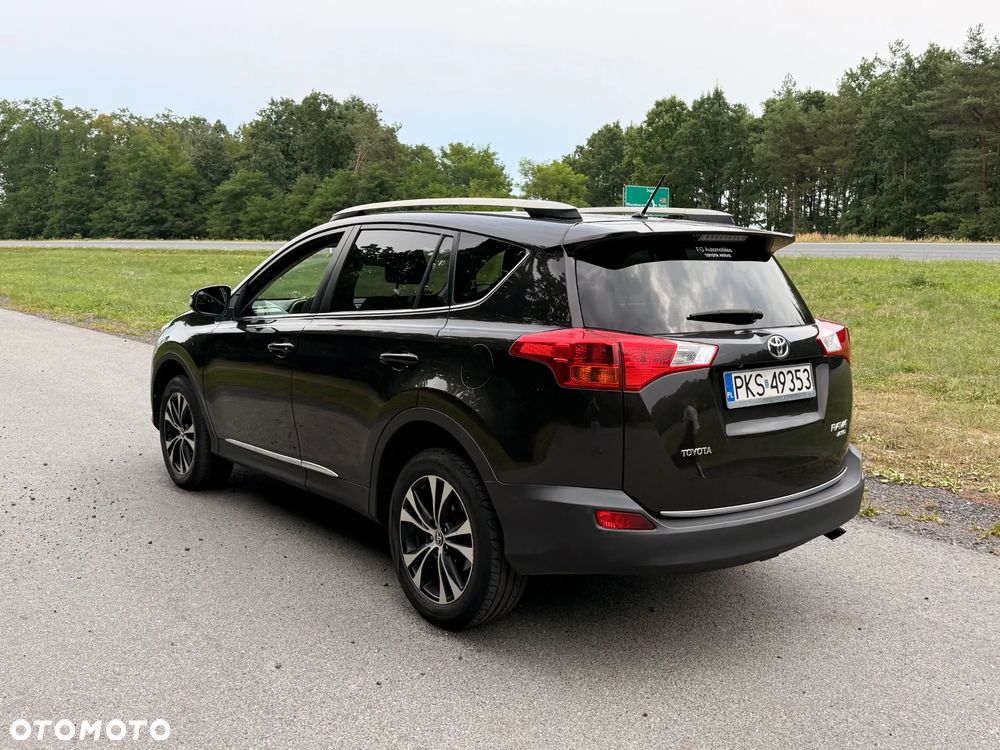 Toyota RAV4 2.0 D-4D Premium - 8