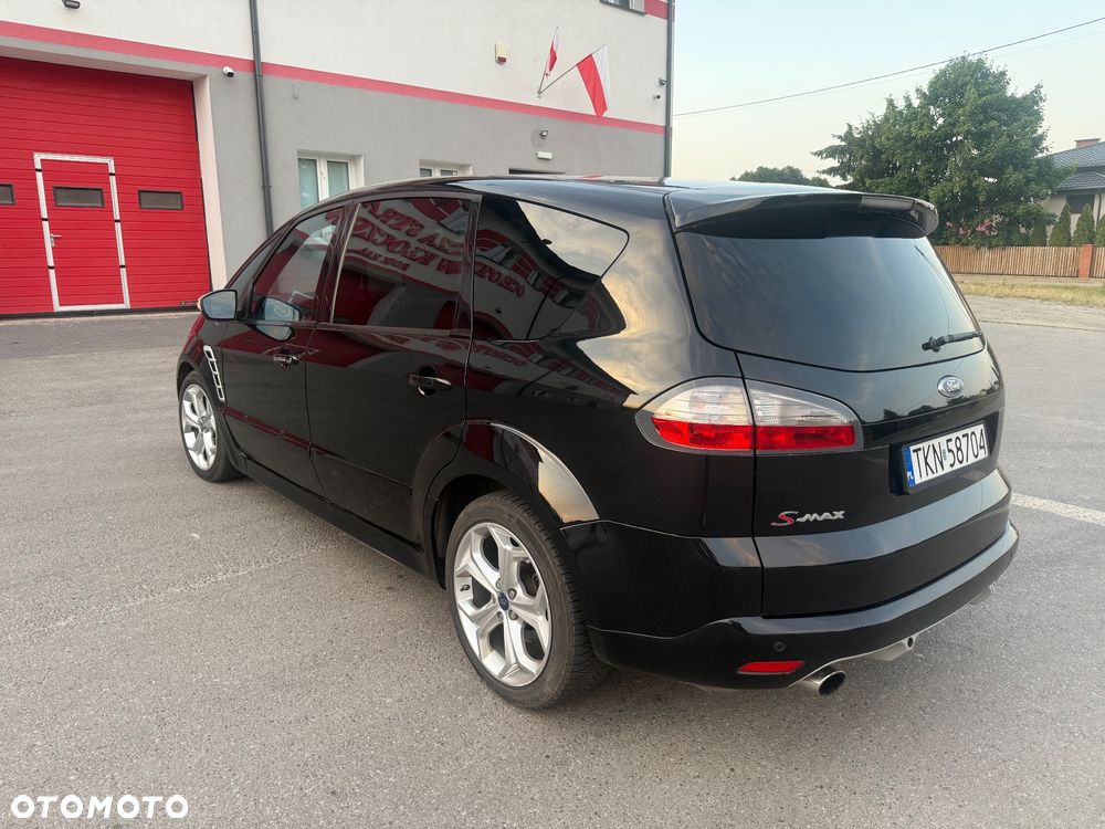 Ford S-Max - 12