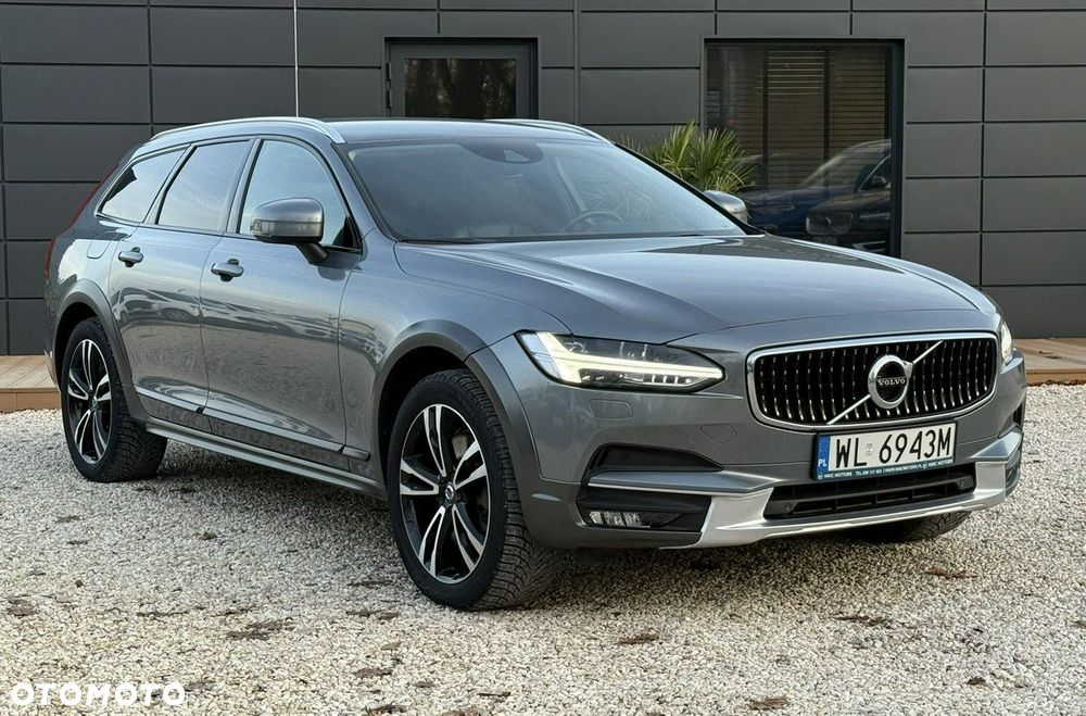Volvo V90 Cross Country D5 SCR AWD Pro - 1