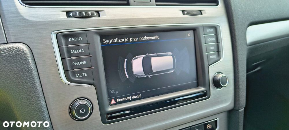 Volkswagen Golf - 18