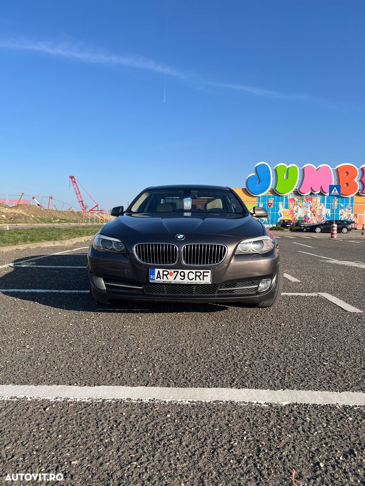 BMW Seria 5 520d - 14