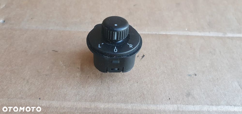 Przełącznik regulacji lusterek VW Polo V 6R 6R1959565F - 2
