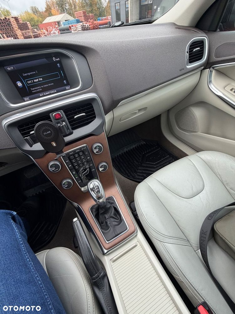 Volvo V40 - 8