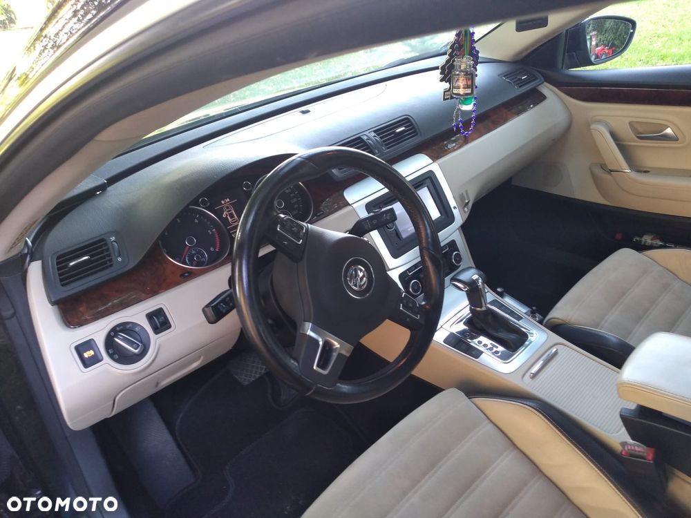 Volkswagen CC - 9