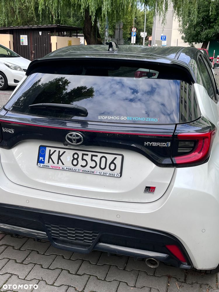 Toyota Yaris Hybrid 1.5 Executive - 4