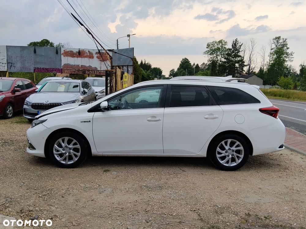 Toyota Auris Hybrid 135 Premium - 20