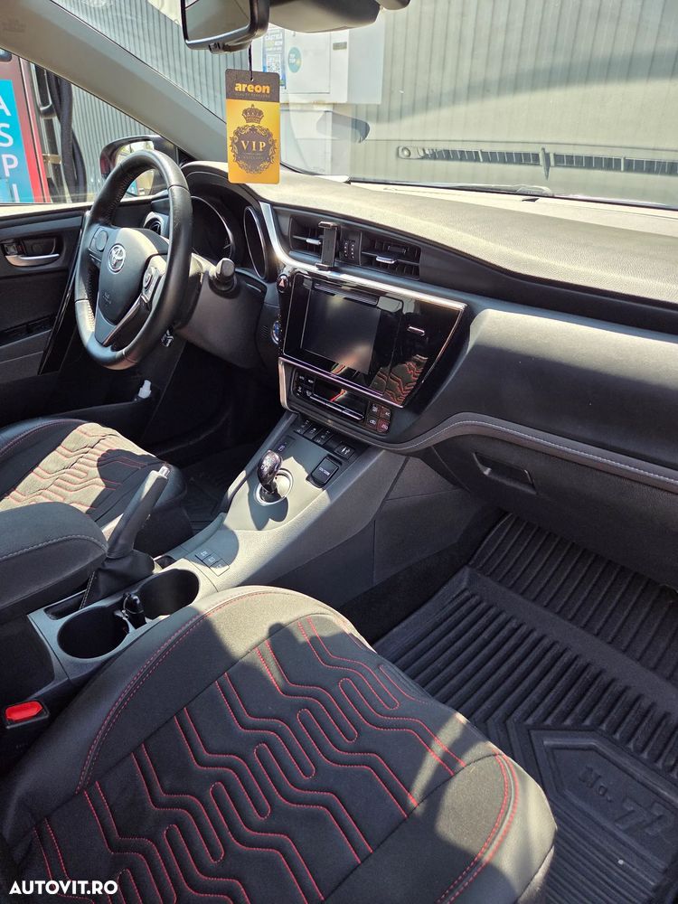 Toyota Auris - 7