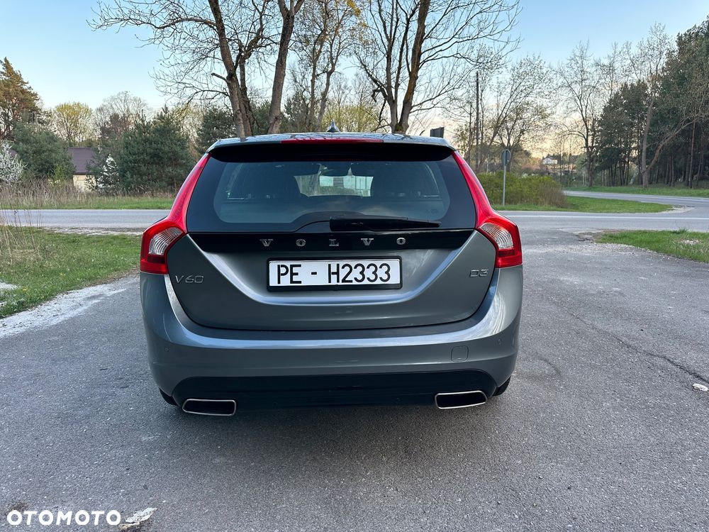 Volvo V60 - 11
