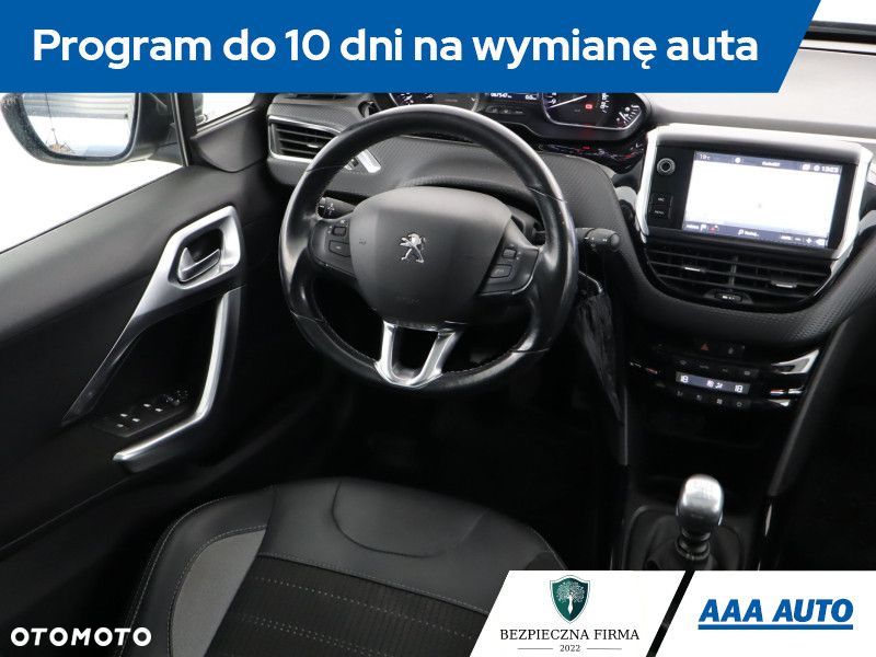 Peugeot 2008 - 9