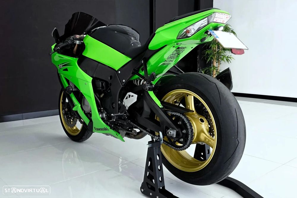 Kawasaki ZX - 18