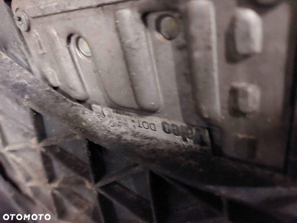 PAS PRZEDNI CHŁODNICE + LAMPY XENON KOMPLET AUDI A4 B6 EU 8E0941004S - 9