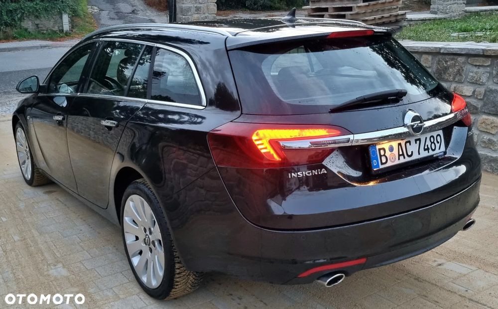 Opel Insignia 2.0 Bi Turbo CDTI 4x4 - 11