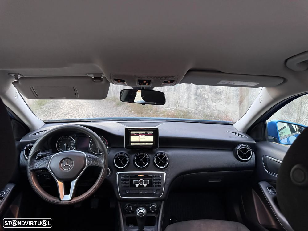 Mercedes-Benz A 180 - 22