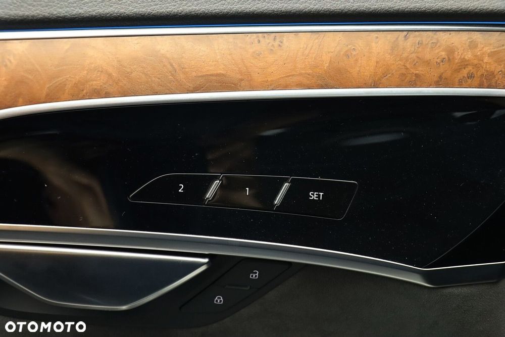 Audi A8 - 21