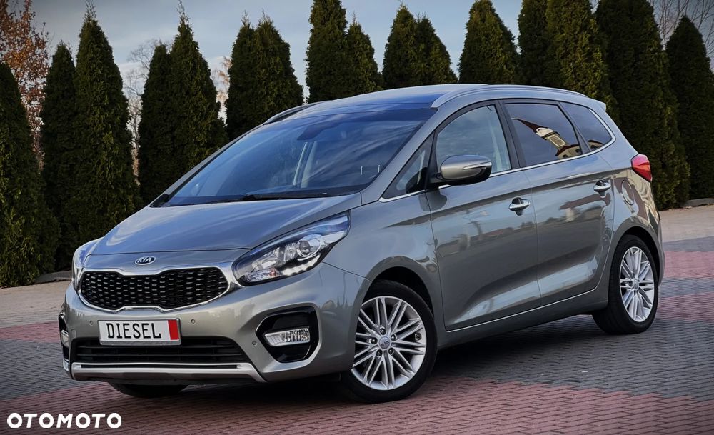 Kia Carens 1.7 CRDi S 7os - 12