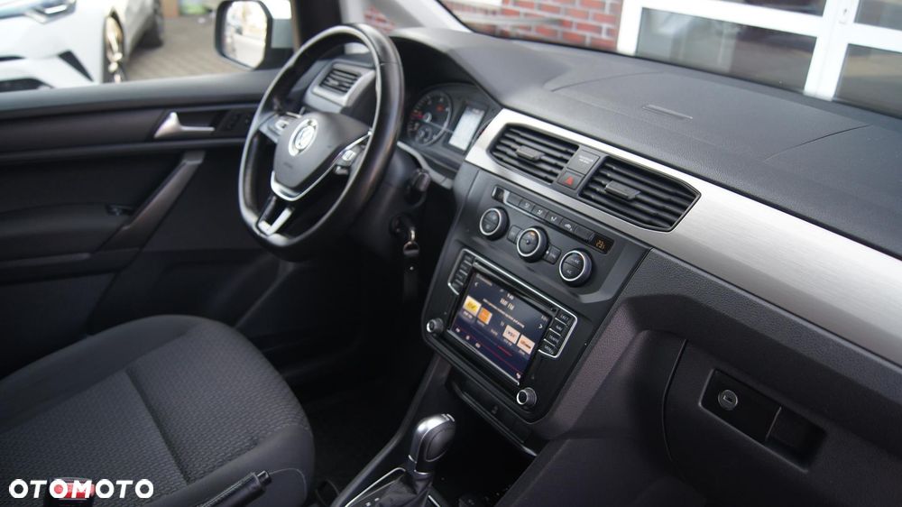 Volkswagen Caddy 2.0 TDI Comfortline DSG - 15