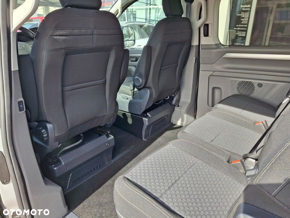 Volkswagen Caravelle - 31