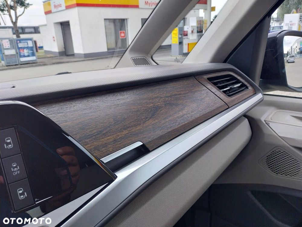 Volkswagen multivan Multivan Style L2 silnik: 2,0 l TDI SCR 110 kW / skrzynia biegów: 7-biegowa DSG rozstaw osi: 3124 mm - 26