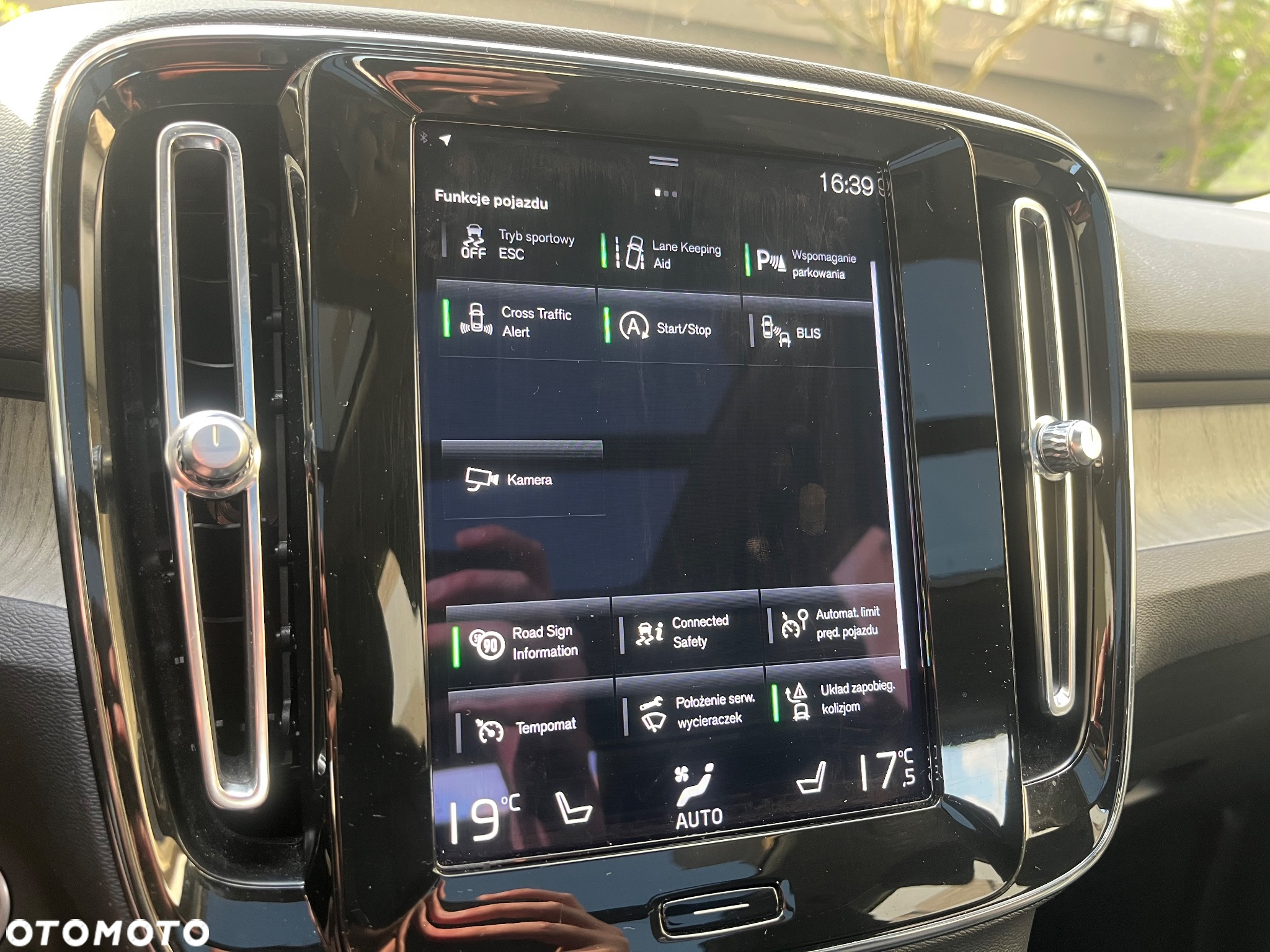 Volvo XC 40 T4 AWD Inscription - 18