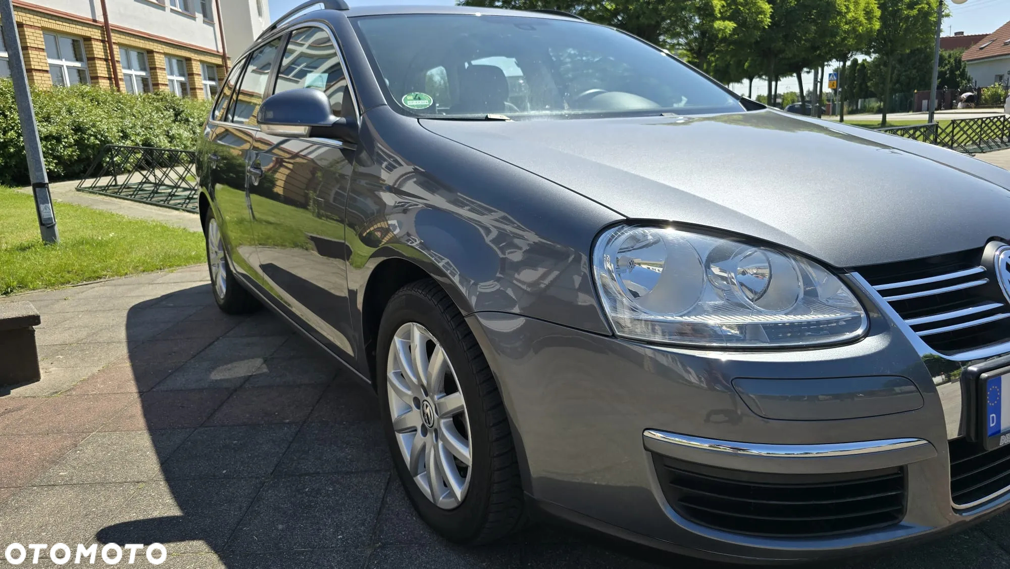 Volkswagen Golf - 24