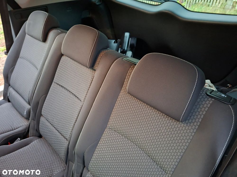 Toyota Verso - 10