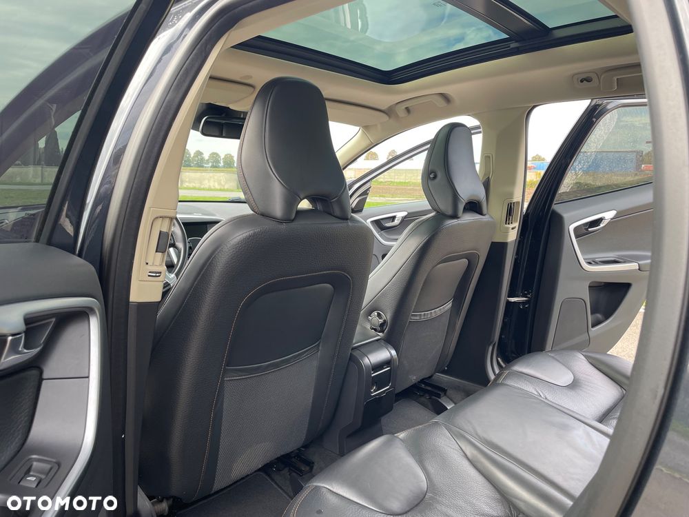 Volvo XC 60 D3 Summum - 30