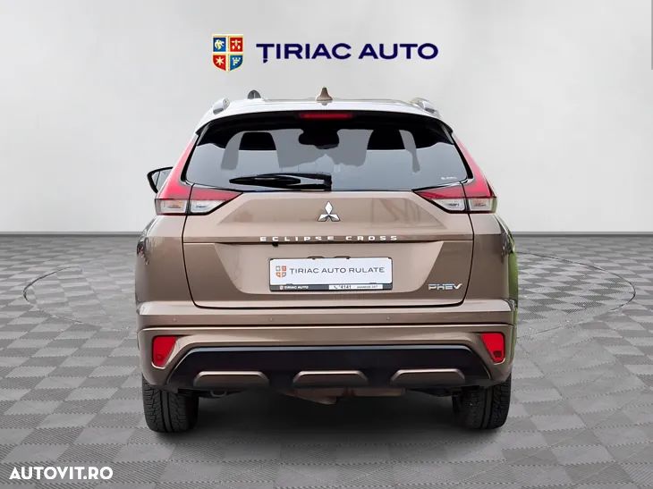 Mitsubishi Eclipse-Cross Plug-In Hybrid 4WD Plus Select - 5