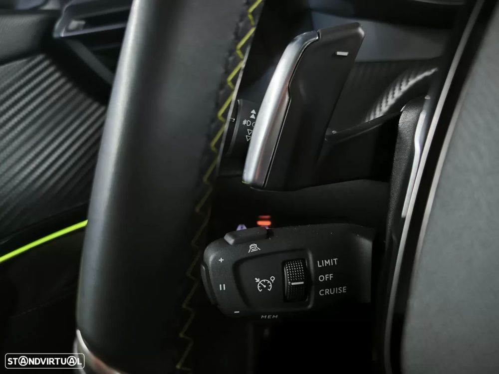 Peugeot 2008 1.5 BlueHDi GT Pack EAT8 - 45