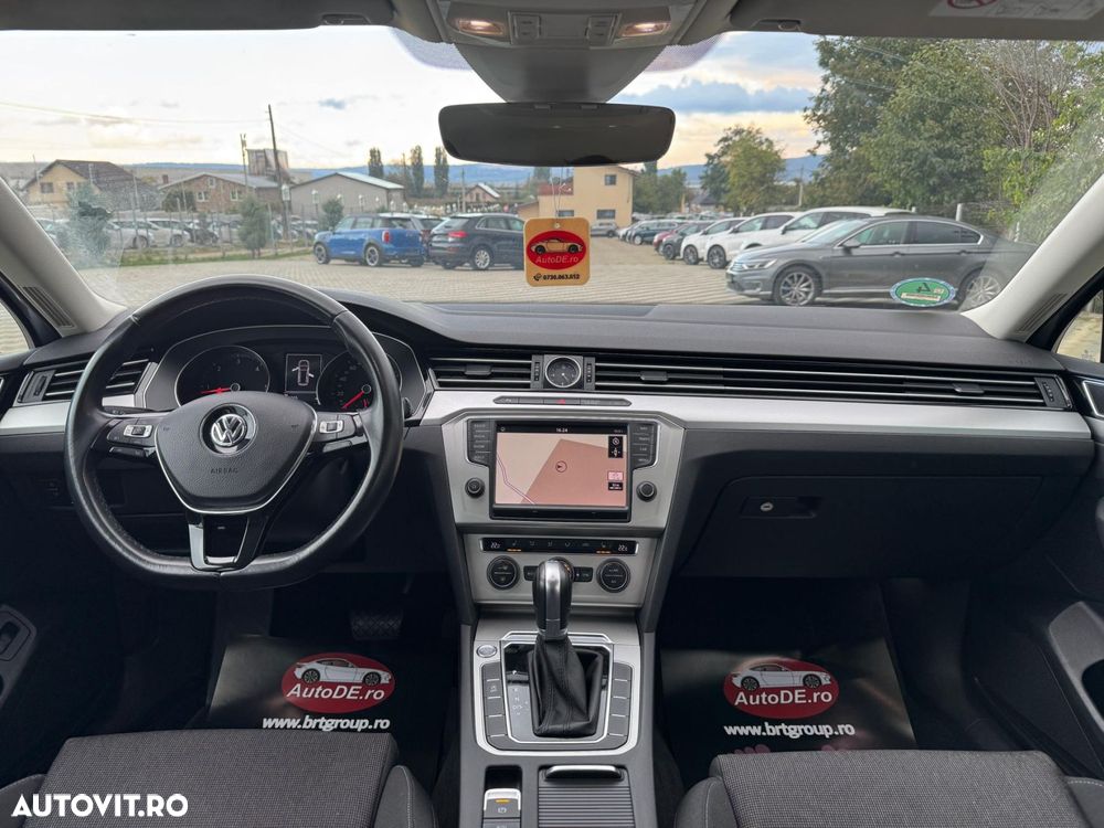 Volkswagen Passat - 8