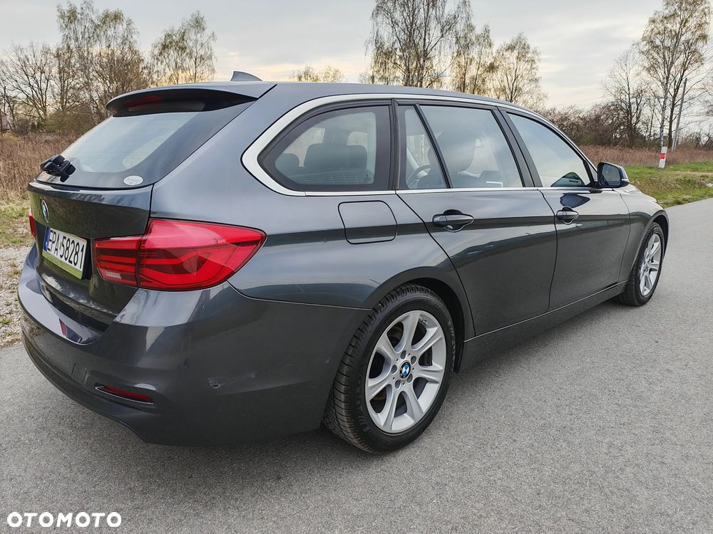 BMW Seria 3 320d - 16