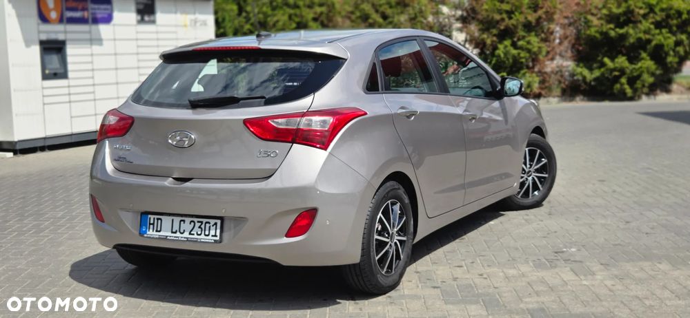 Hyundai i30 1.6 CRDi Premium - 12