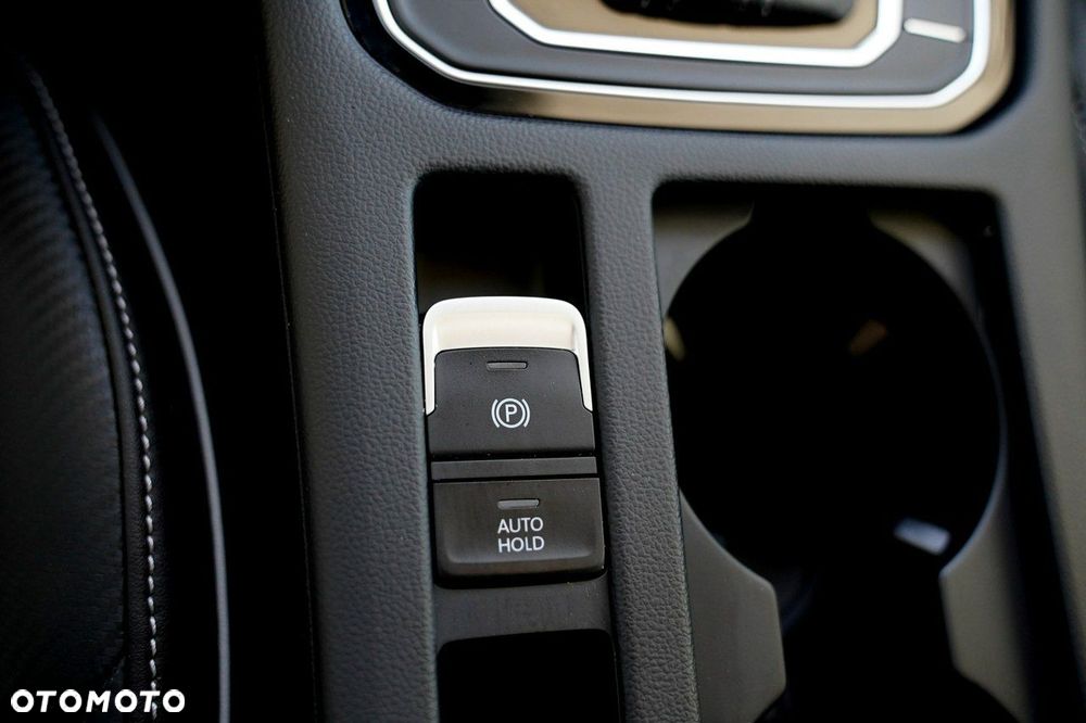 Volkswagen Arteon 2.0 TDI SCR DSG R-Line Edition - 24