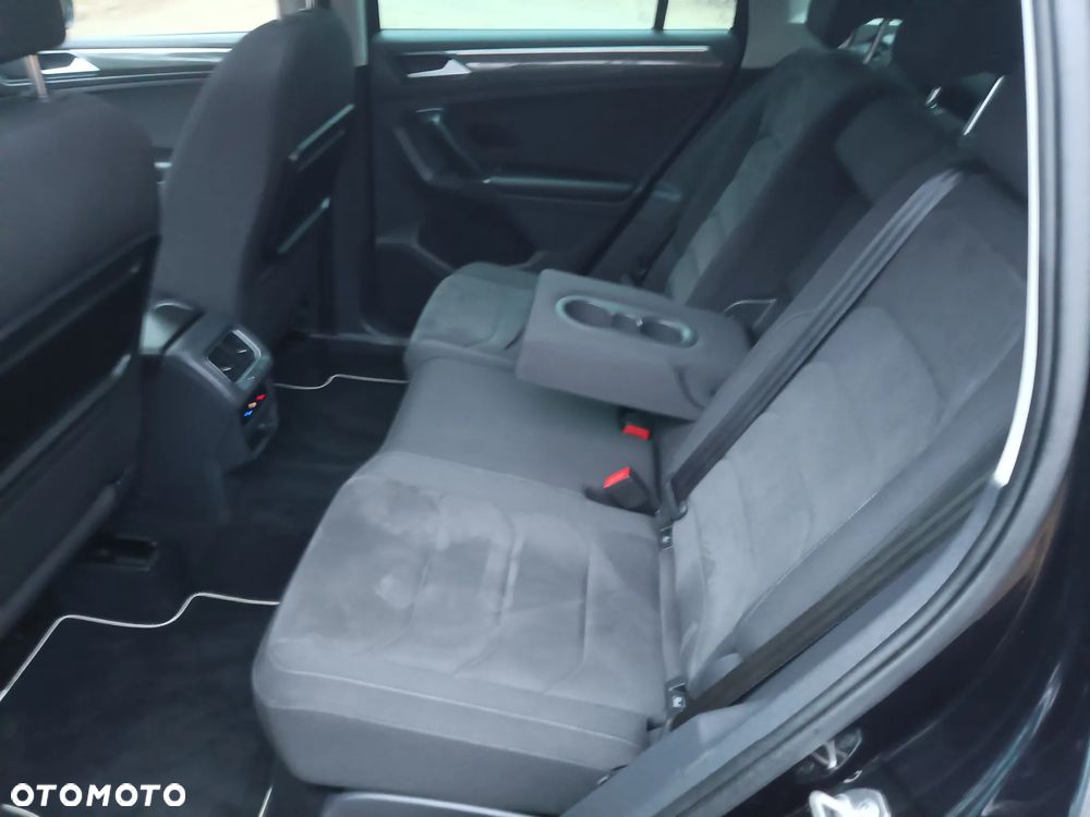 Volkswagen Tiguan 2.0 TDI SCR R-Line - 26