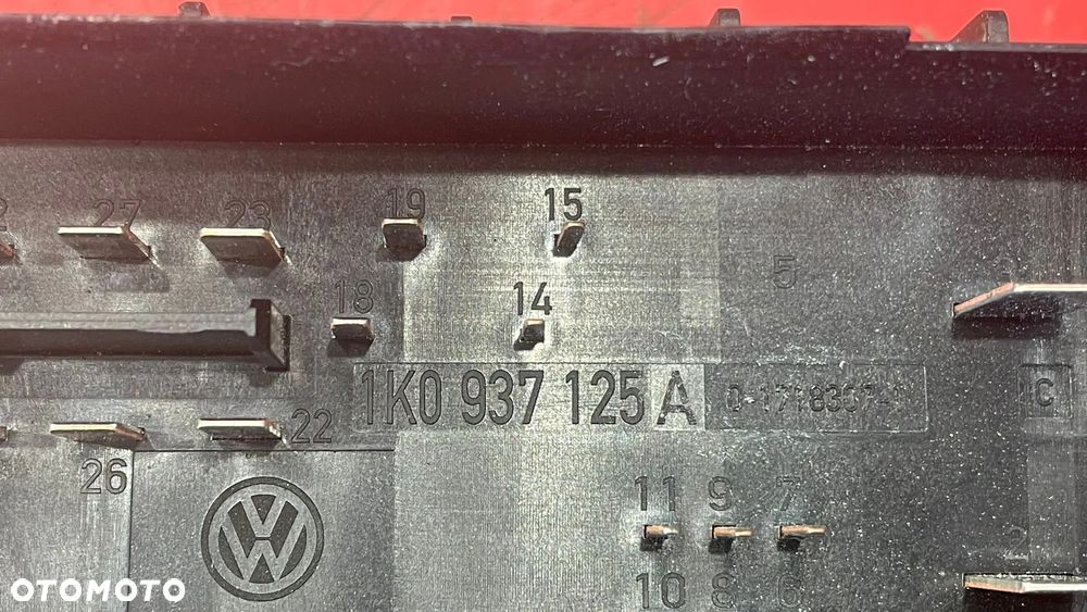 SKRZYNKA BEZPIECZNIKÓW VW GOLF V  SKODA OCTAVIA 1K0937125A - 4