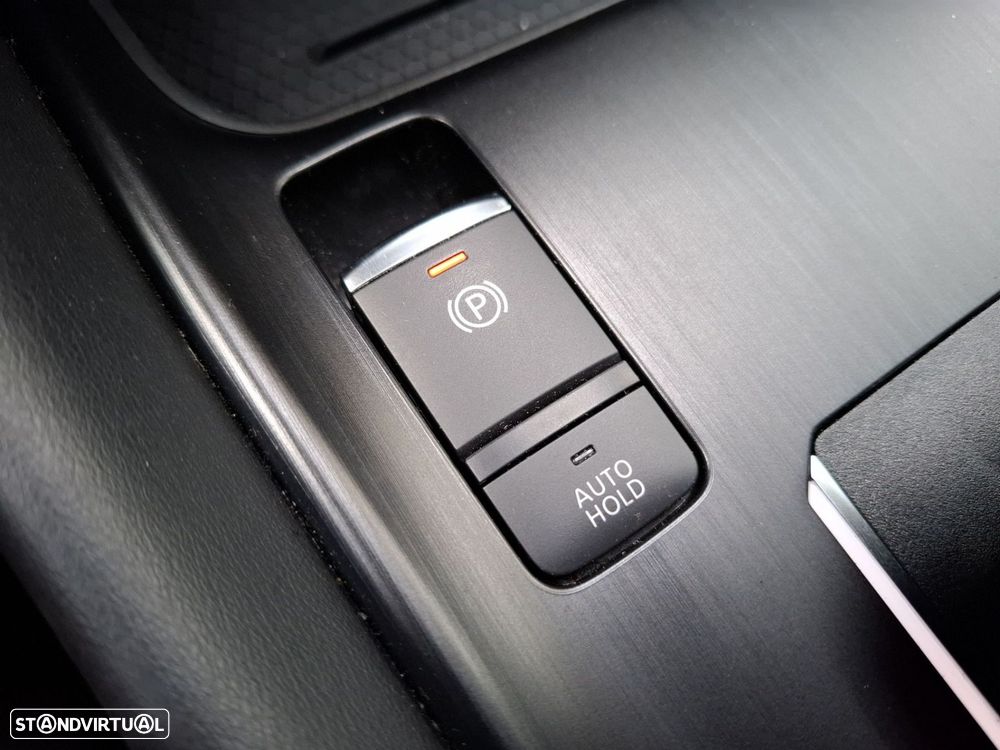 Nissan Qashqai 1.3 DIG-T N-Connecta LED+TT+SKY Xtronic - 24