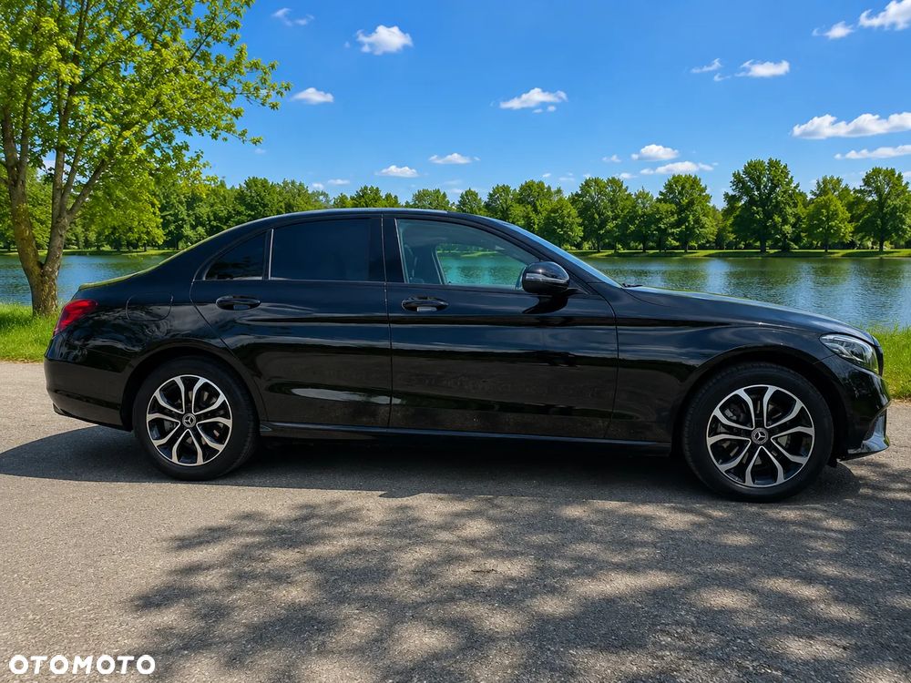 Mercedes-Benz Klasa C 200 4MATIC 9G-TRONIC - 3