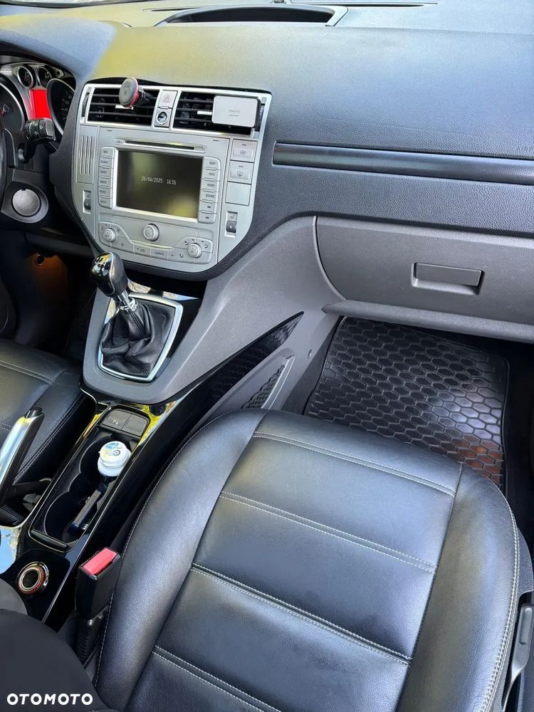 Ford Kuga 2.0 TDCi 4x4 Titanium - 13