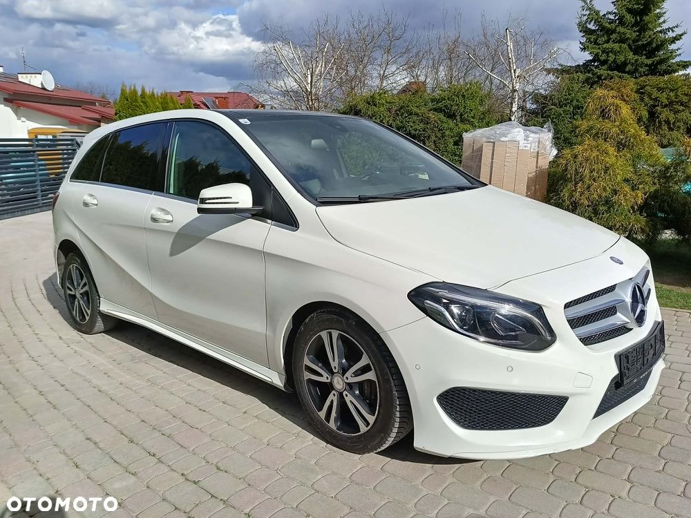 Mercedes-Benz Klasa B 200 (CDI) d 4Matic 7G-DCT AMG Line - 4
