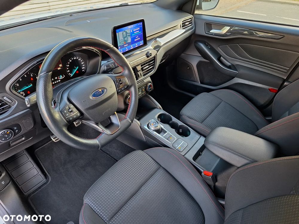 Ford Focus 1.5 EcoBoost ST-Line - 21
