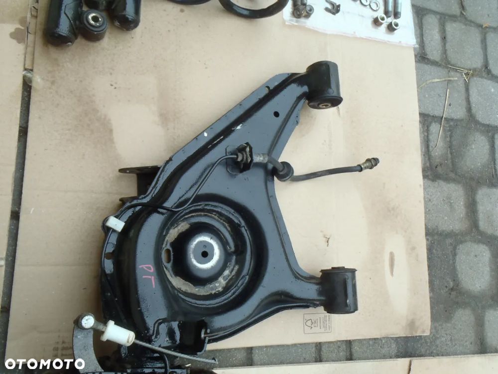 WAHACZ TYŁ TYLNY tujeja czop lewy Z BELKI ZAWIESZENIA FIAT SEICENTO CINqUECENTO lewy NIE MALOWANY ORYGINAŁ - 12