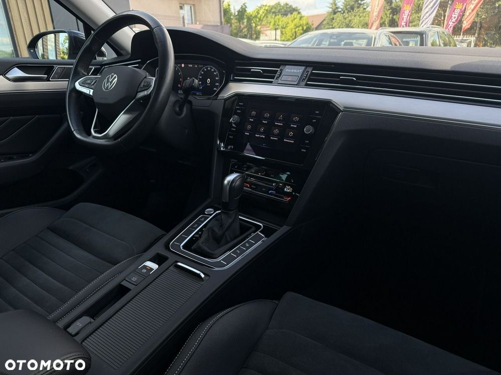 Volkswagen Passat 2.0 TSI Elegance DSG - 16