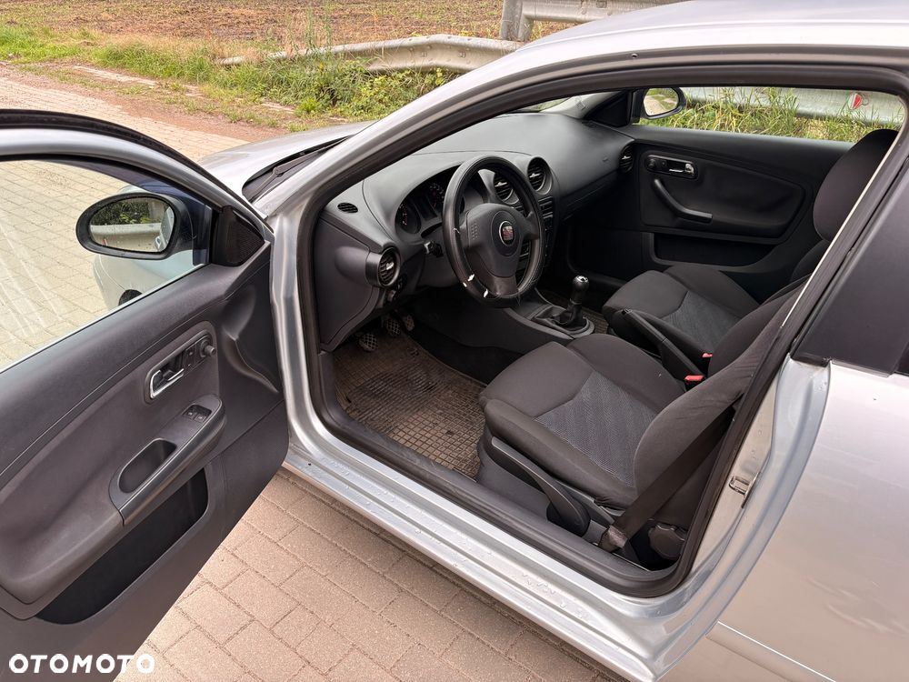 Seat Ibiza 1.4 16V 100 Sport - 8
