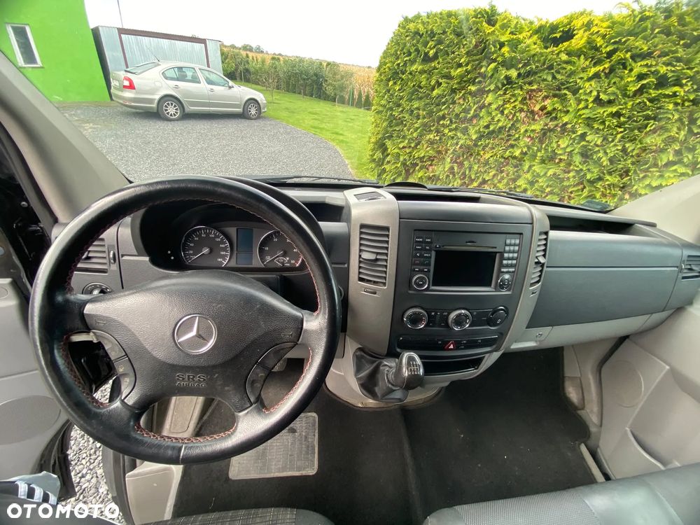 Mercedes-Benz Sprinter - 5
